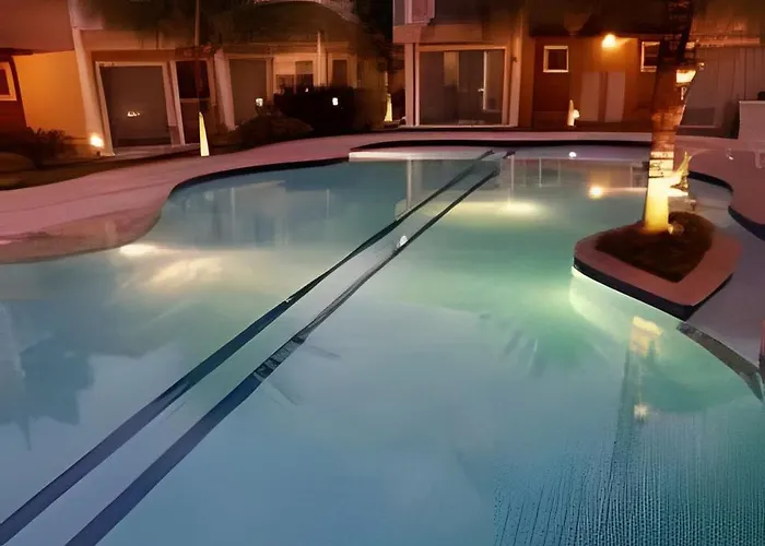 Adorável Casa em Cond de frente para a Praia Rasa